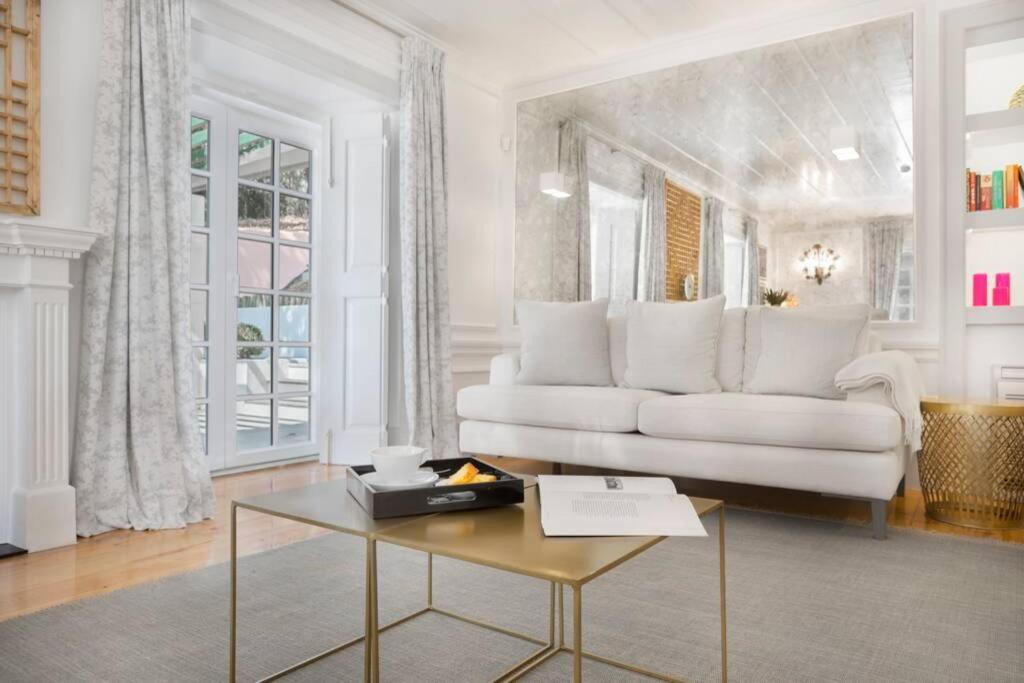 Amazing 4 Bedroom With Pool, View & Garden * Lisbon