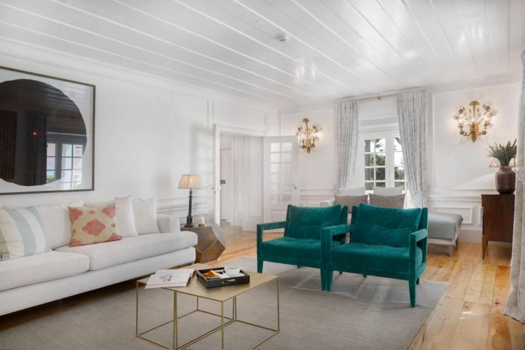 Amazing 4 Bedroom With Pool, View & Garden Lisbon